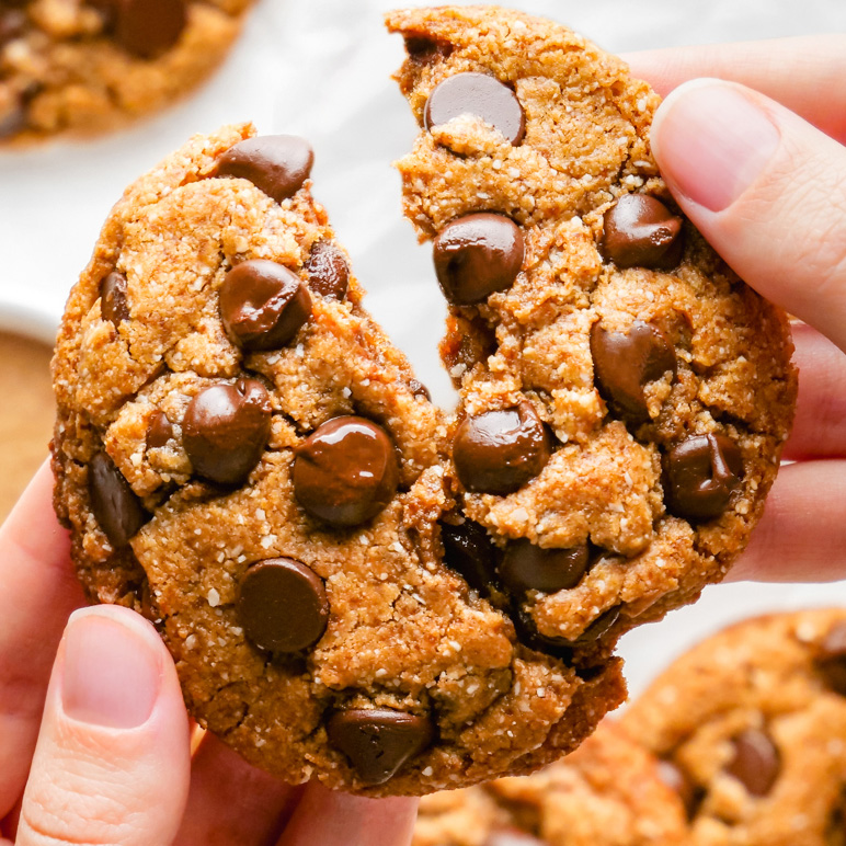 Bake Perfect Paleo Chocolate Chip Cookies: Grain-Free & Delicious Guide
